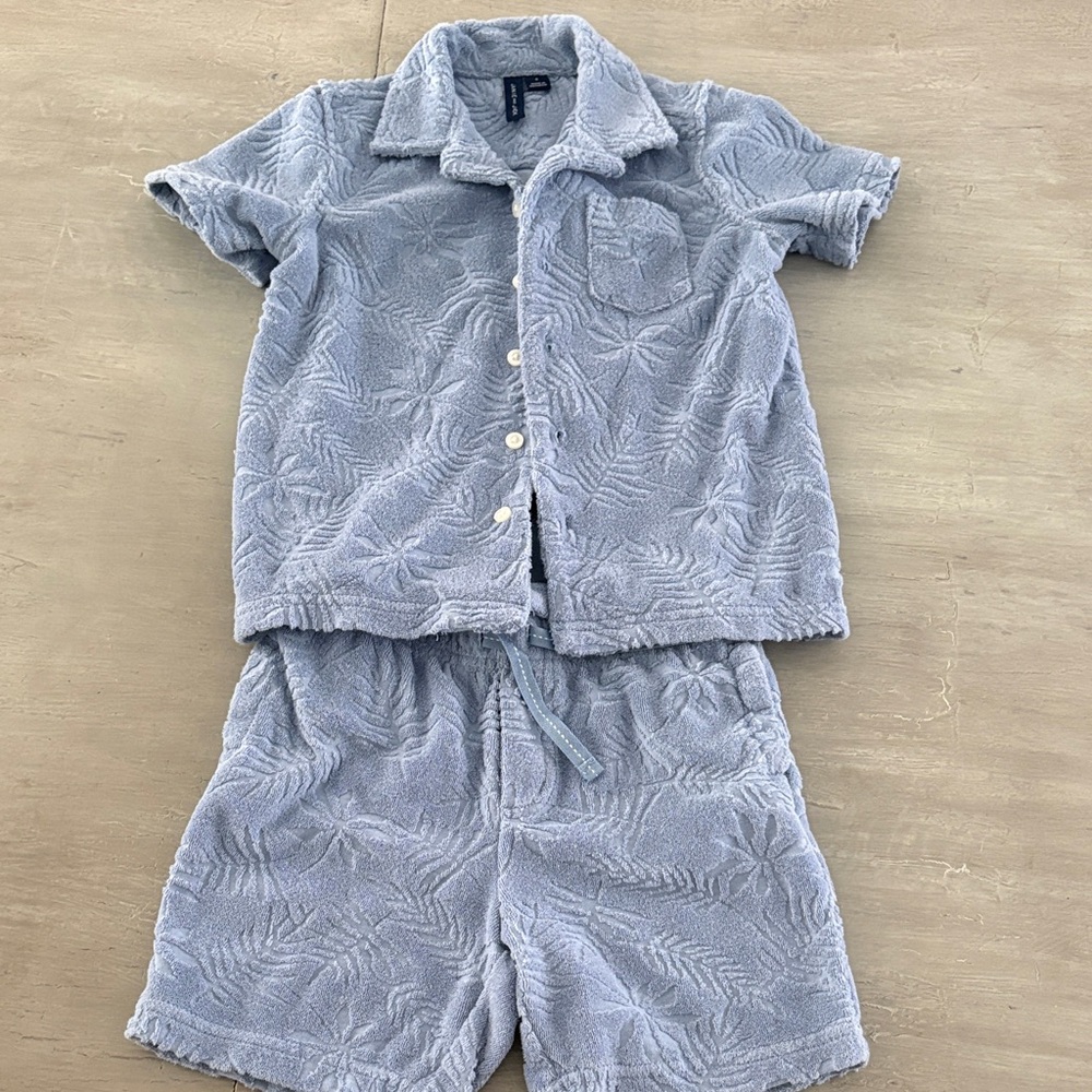 Janie and Jack Terry Shorts Set in Light Blue with Floral Leaf Pattern Size 4